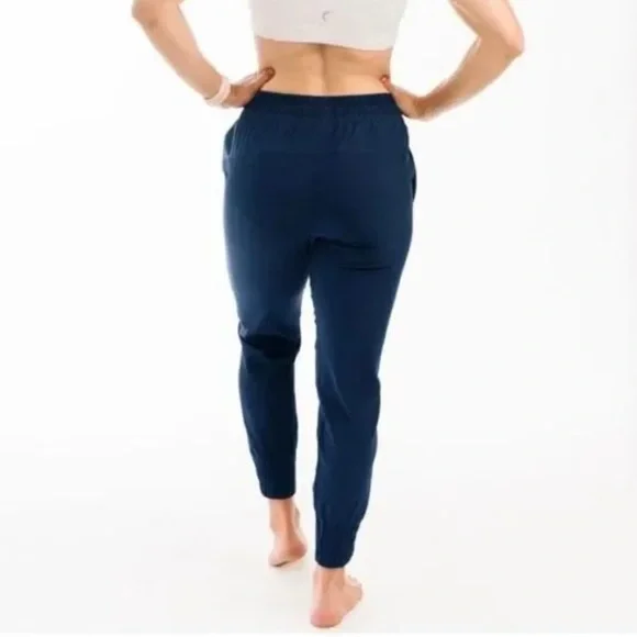 ZYIA Activewear Navy Blue Perfection Jogger Size Small NEW - Picture 3 of 16